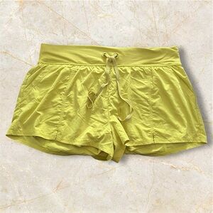 NWT Offline by Aerie| The Hugger Home-run Shorts Bright Yellow Green Extra Large